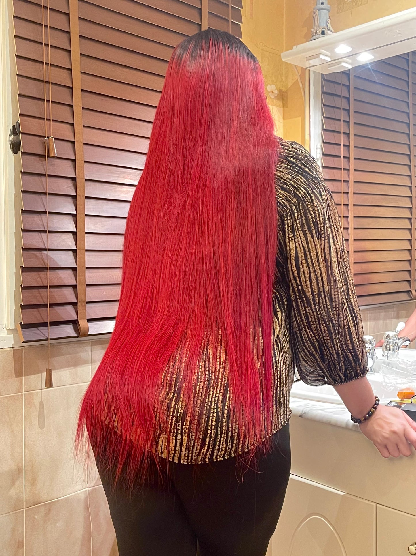 Lola - Perruque Closure Lisse 28 pouces en Cheveux Raw Hair de Luxe